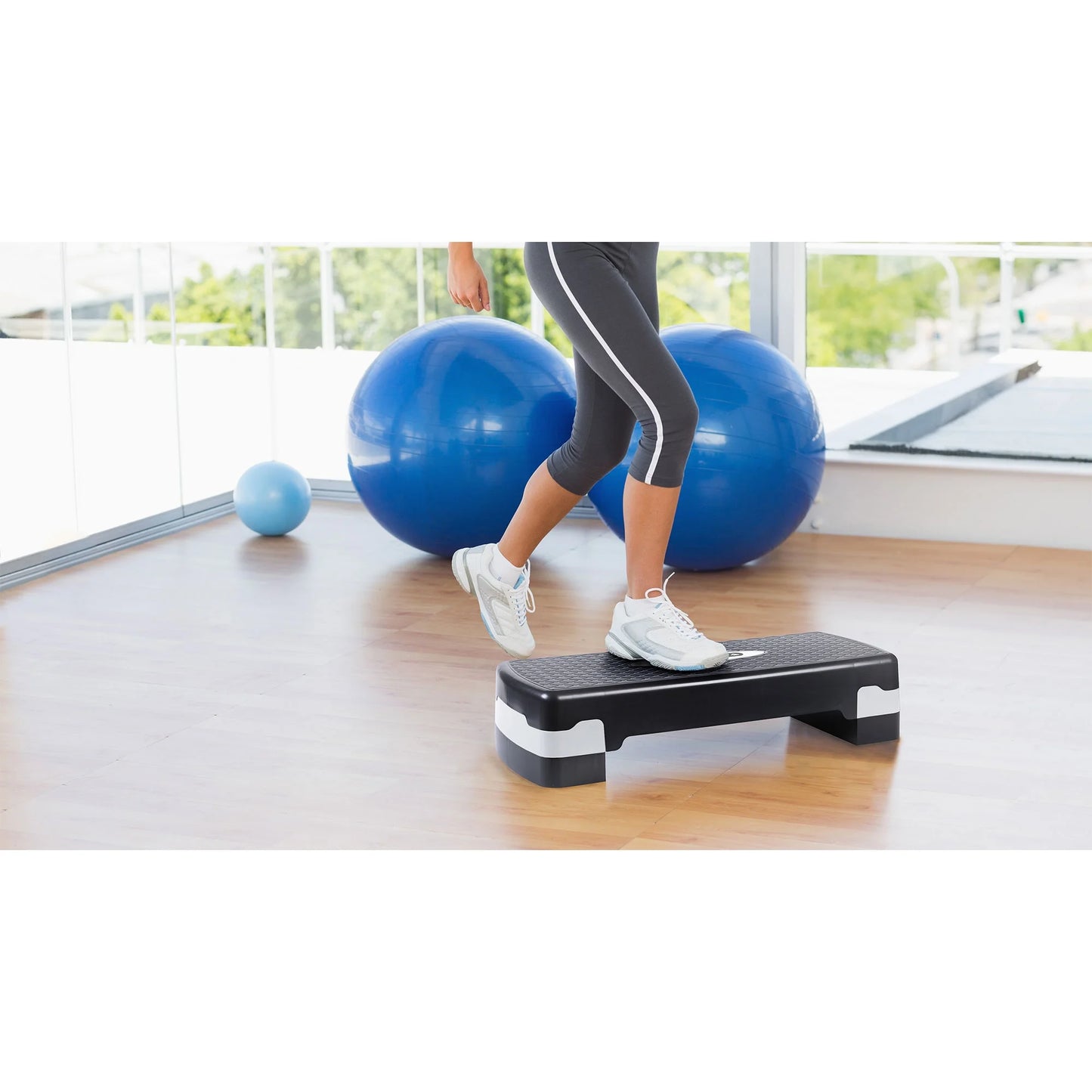 Adjustable Step Aerobics Platform - 4 to 6 in Height